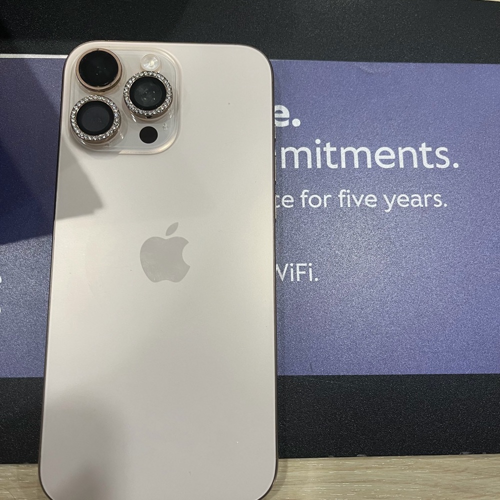 Apple iPhone in White